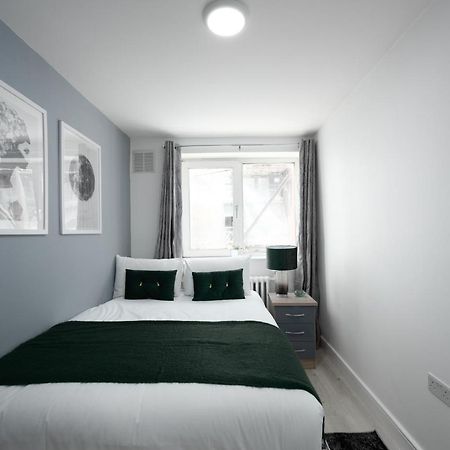 Spacious 4 Bedroom House Next To Kensington Palace لندن المظهر الخارجي الصورة