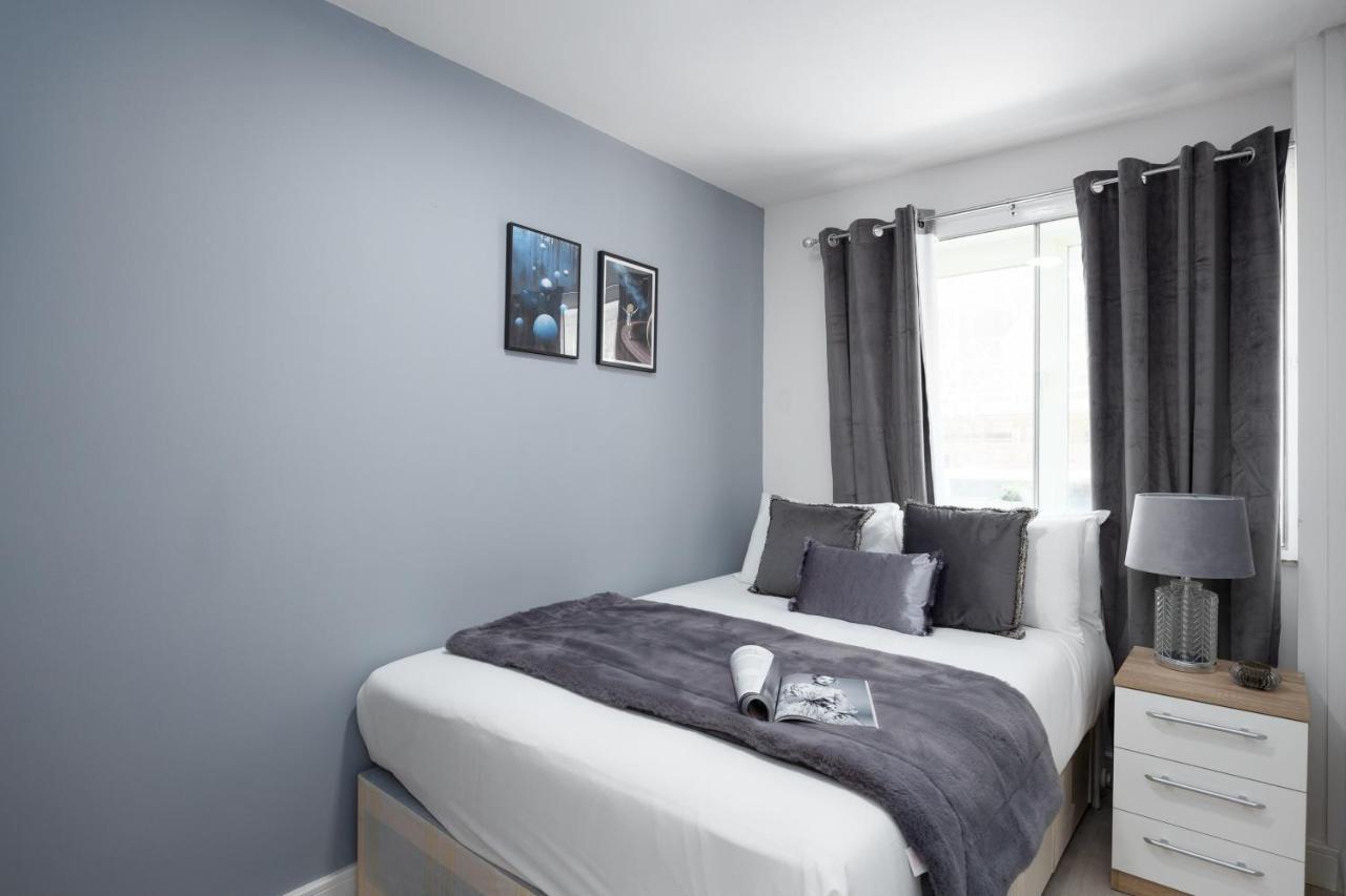 Spacious 4 Bedroom House Next To Kensington Palace لندن المظهر الخارجي الصورة